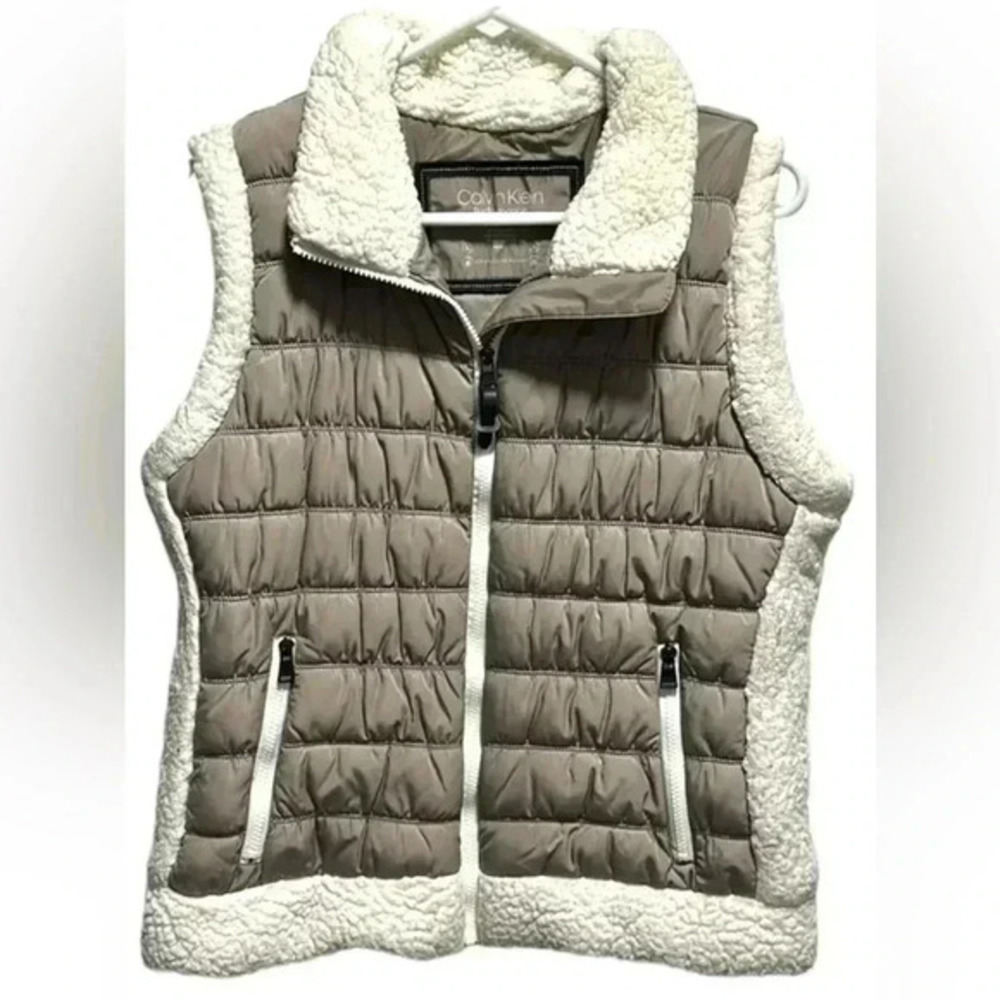 CALVIN KLEIN TAN AND CREAM SHERPA VEST